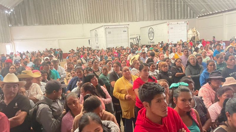 Entrega de Canastas Alimentarias en la Cabecera Municipal