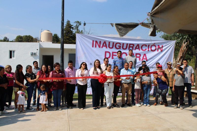 La comunidad de los Berros estrena nueva delegación y cerco perimetral.